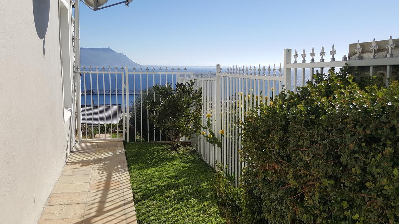 Papillon Guest Suite Simon's Town Eksteriør billede